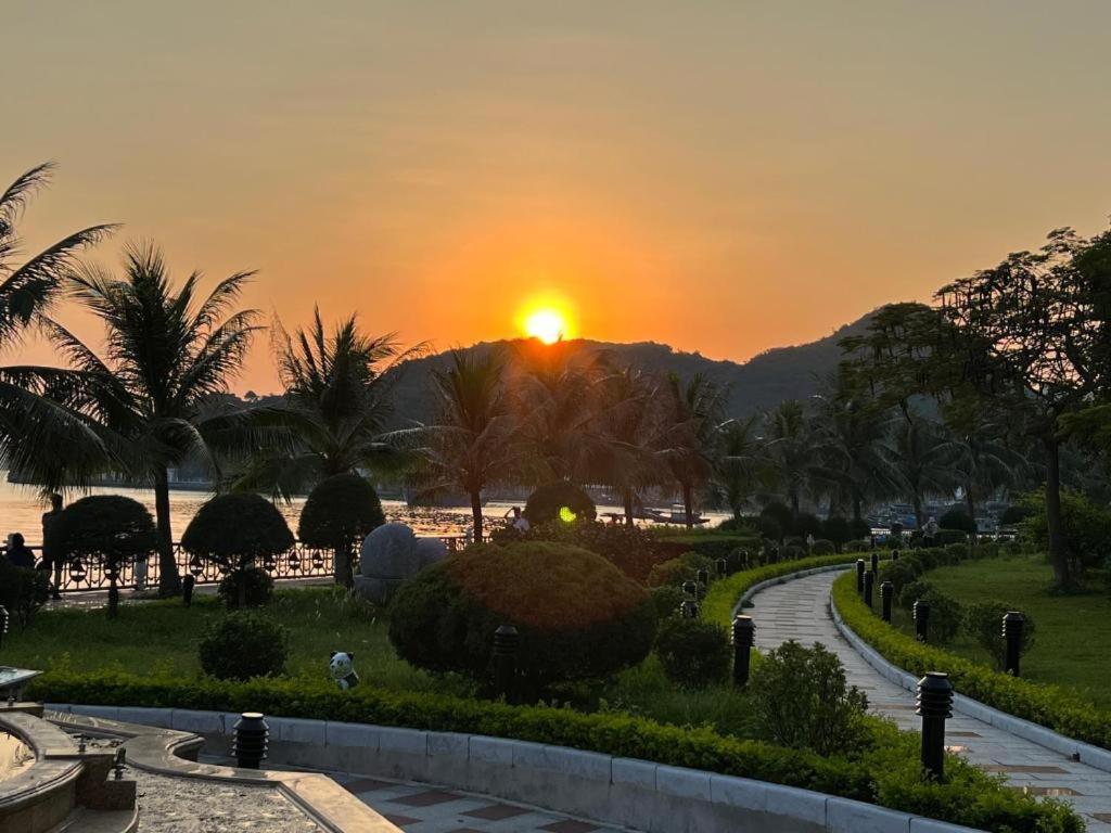 Thai Bao Hotel And Restaurant Chan Chau Экстерьер фото